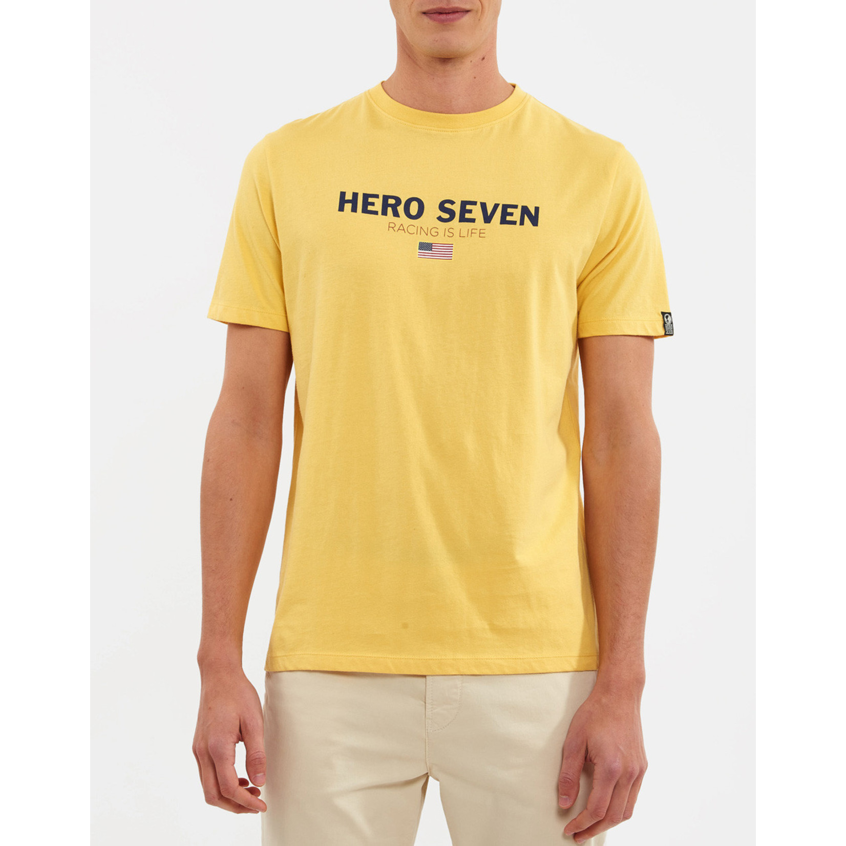 HEROSEVEN HEROSEVEN - Carry Hero T-shirt met korte mouw