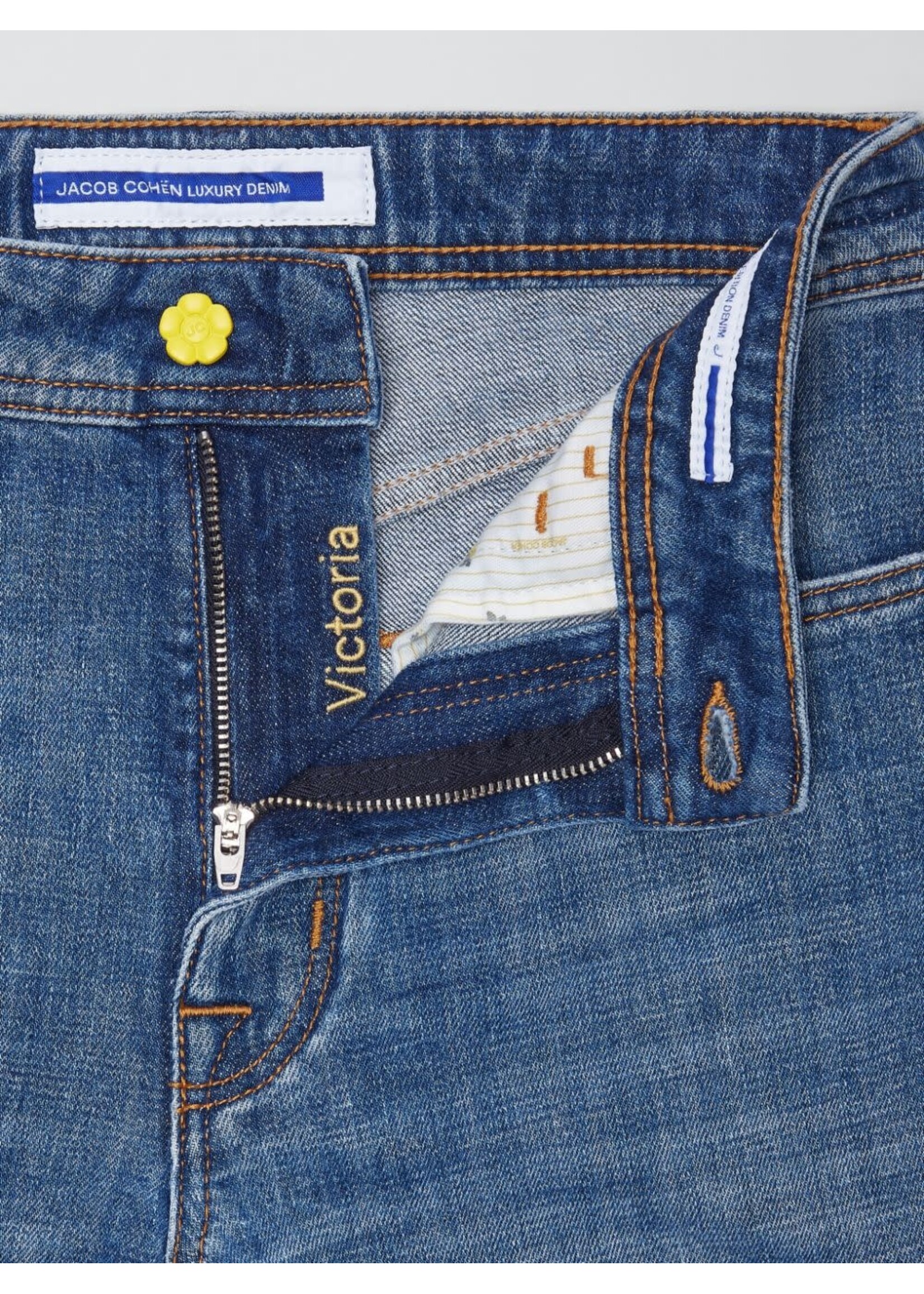 Jacob Cohen Jacob Cohen - Victoria Flared Jeans - Medium blauw