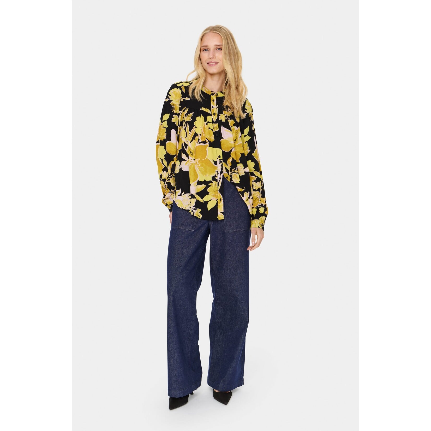 Saint Tropez Saint Tropez - GraceSZ Blouse - Black Burnished Florals
