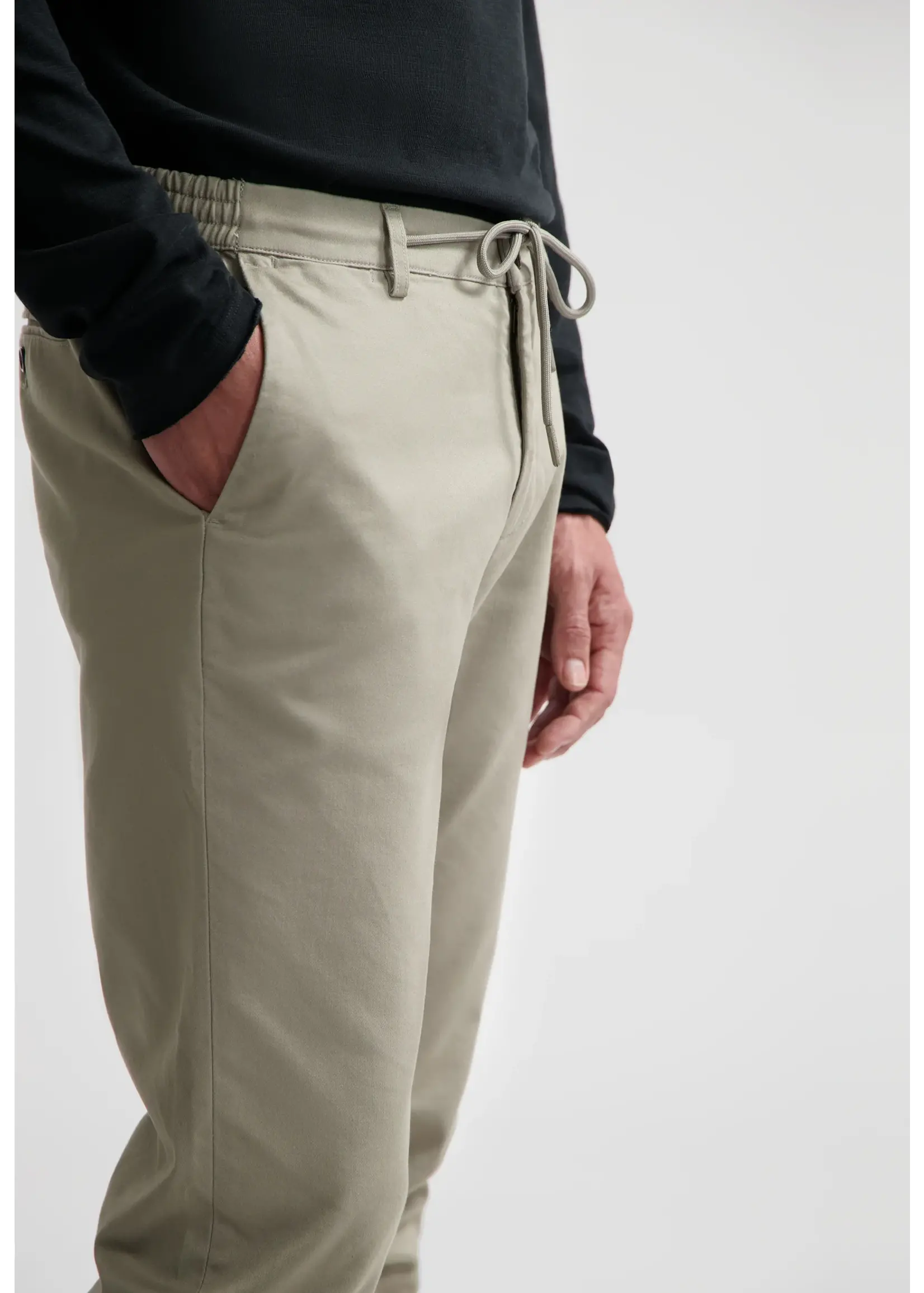 Dstrezzed Dstrezzed - The Lancaster Jogger - Elephant Skin
