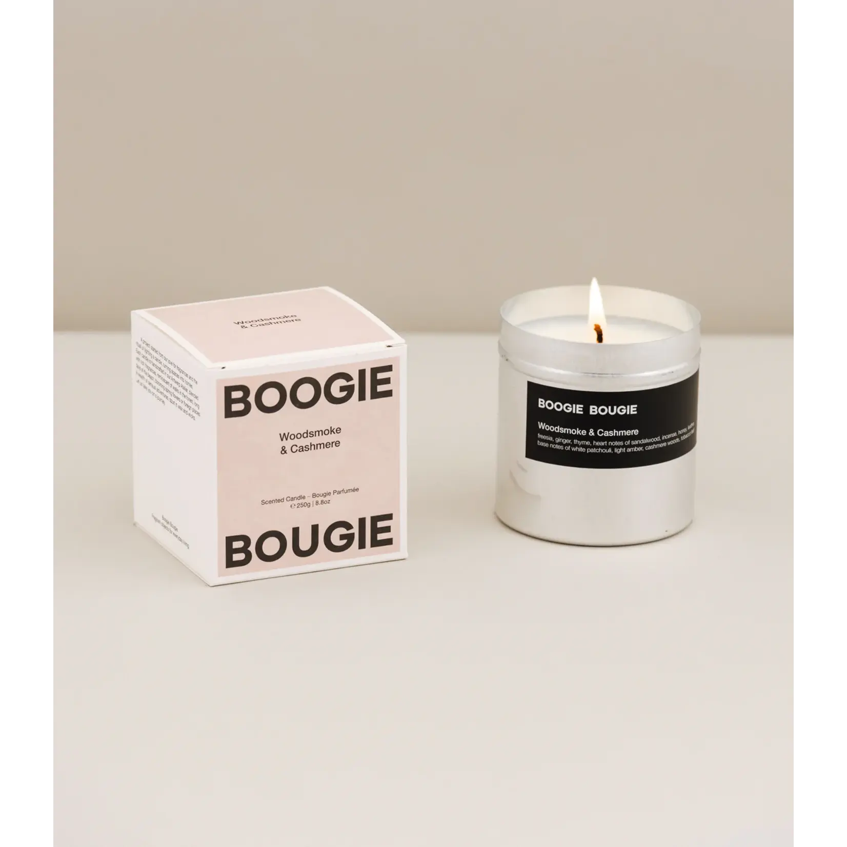 Boogie Bougie Boogie Bougie - Geurkaars 'Woodsmoke &  Cashmere'