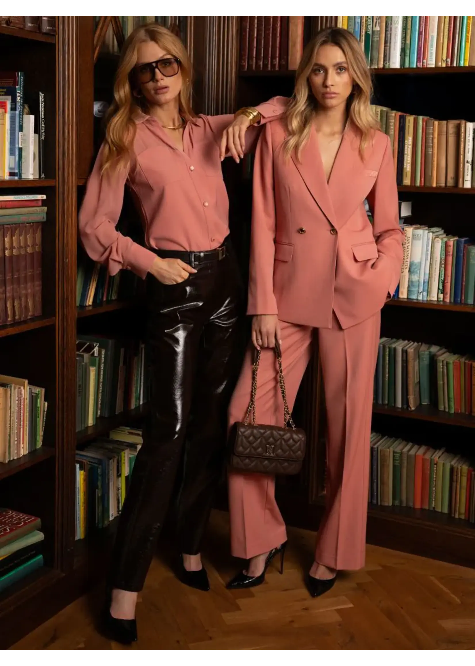 NIKKIE NIKKIE - Oluz Pants - Coffee