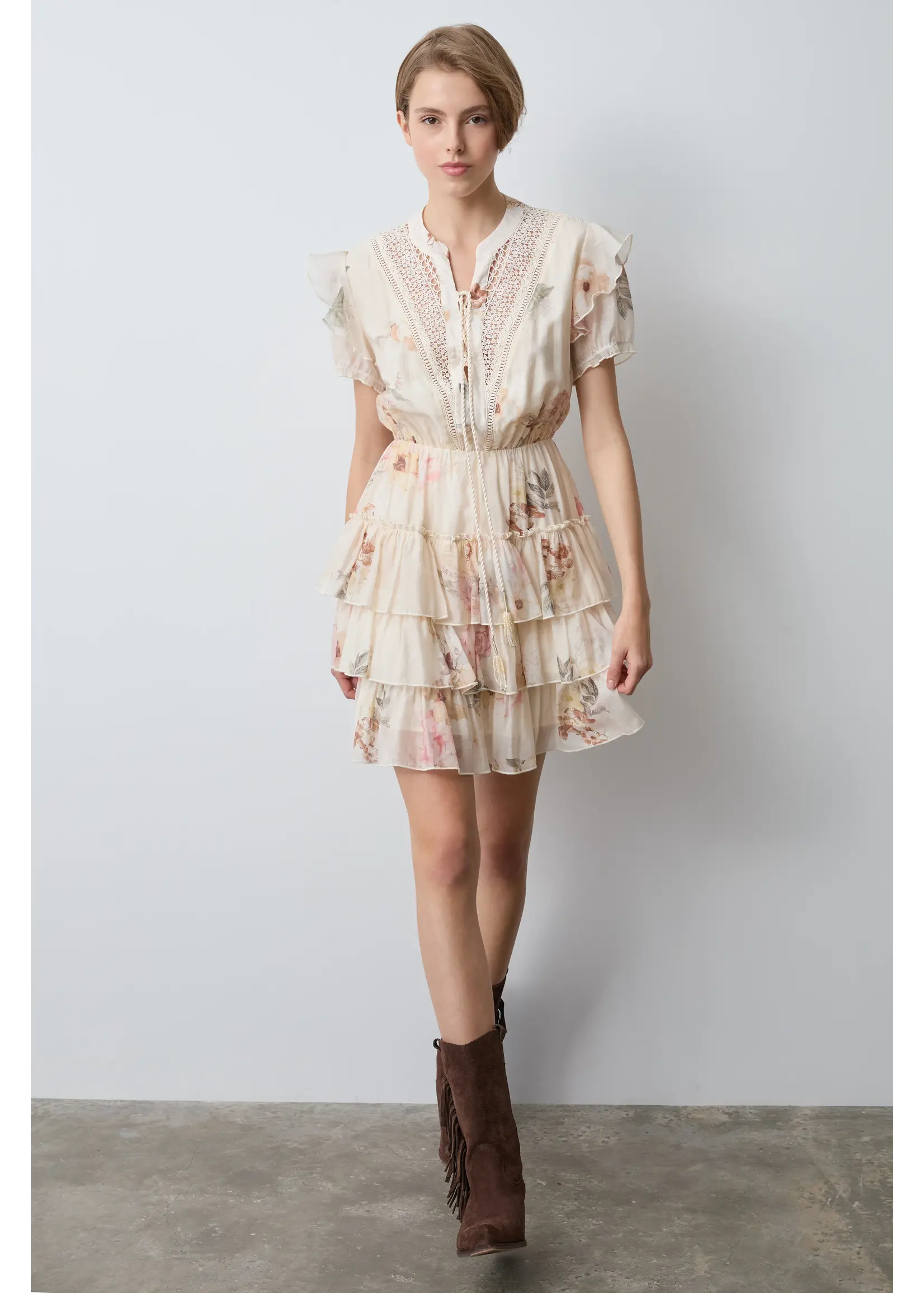 BSB BSB - Floral Korte Jurk - Ivoor