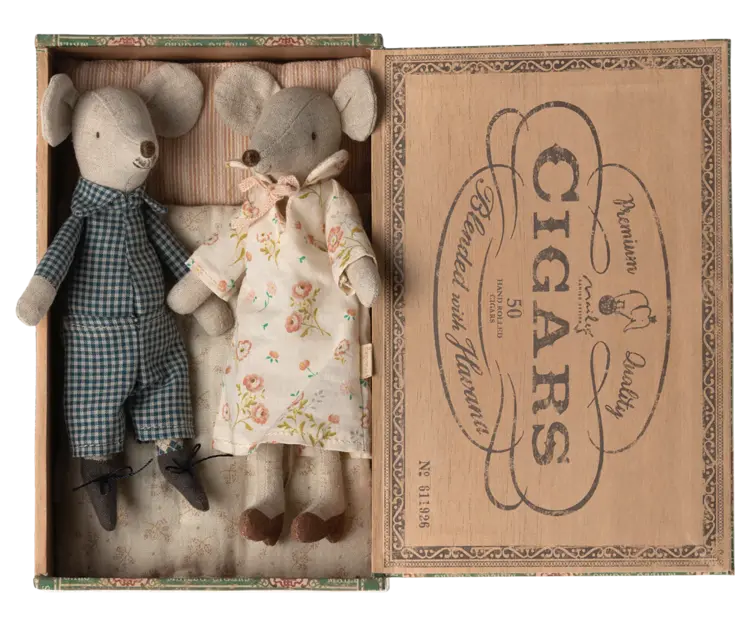 Maileg Maileg -Grandma and Grandpa mice in cigarbox