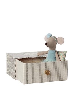 Maileg 17-5104-00 Dance mouse in daybed, Little sister