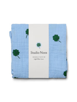 Studio Noos Swaddle Medium Light Blue Clover