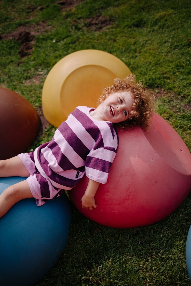 Daily Brat STRIPED TOWEL T-SHIRT PLUM