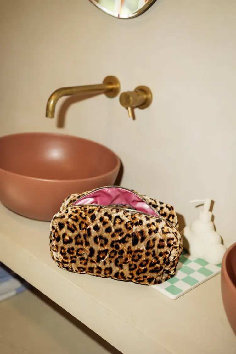 Salty Stitch Washbag small - Panther