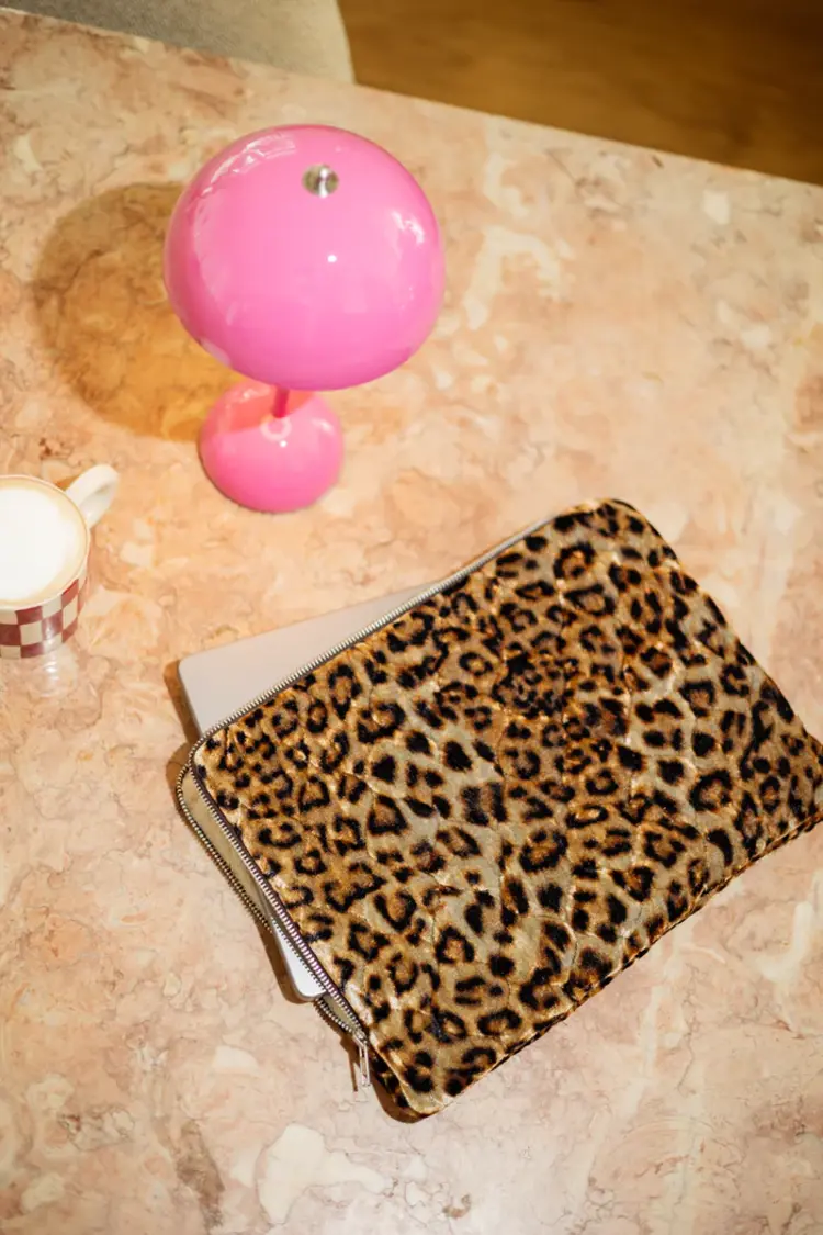 Salty Stitch Laptop cover - Panther