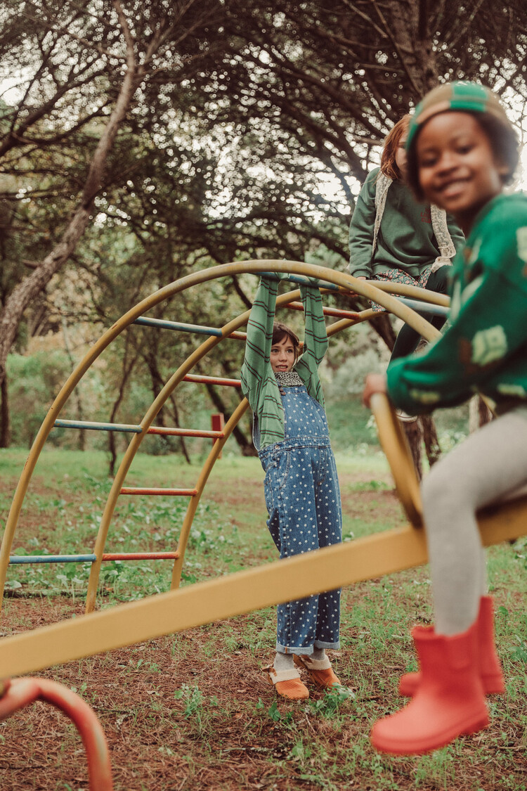 Piupiuchick dungarees | washed navy denim w/ stars