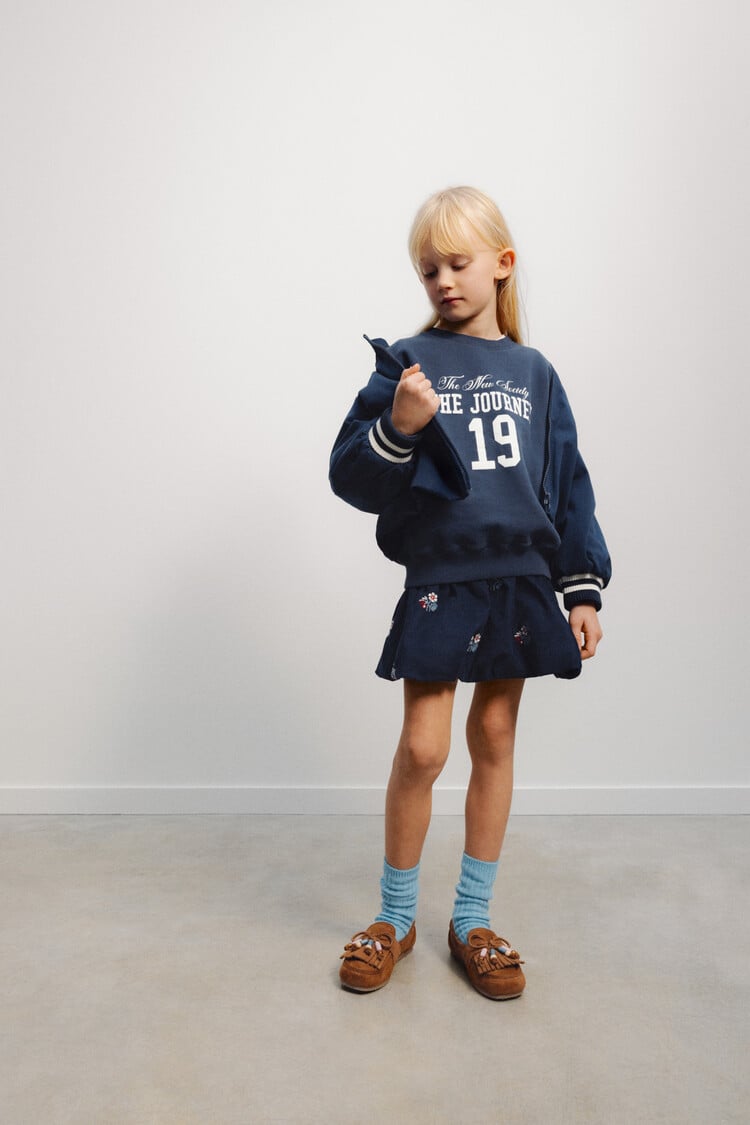 The New Society Eris Sweatshirt - Black iris