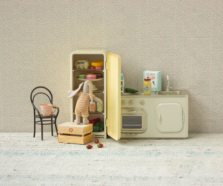 Maileg 11-4117-02 Fridge, Miniature - Yellow