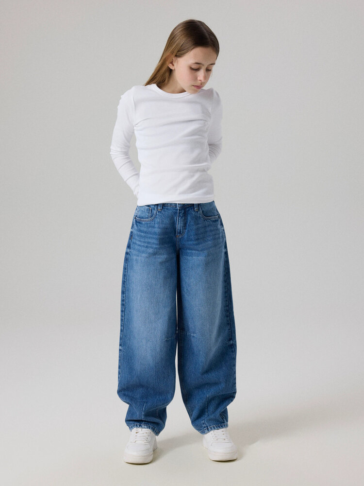 Name it NKFBELLA BARREL JEANS - Medium Blue