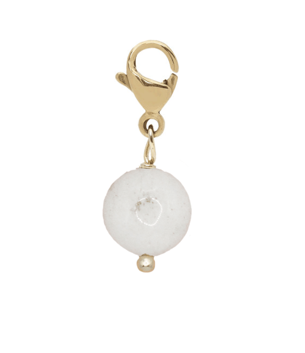 MADAM the label Charm witte jade plat rond goud