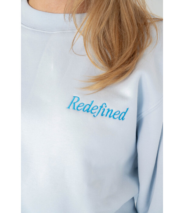 La Rebelle Sweater lichtblauw | Redefined