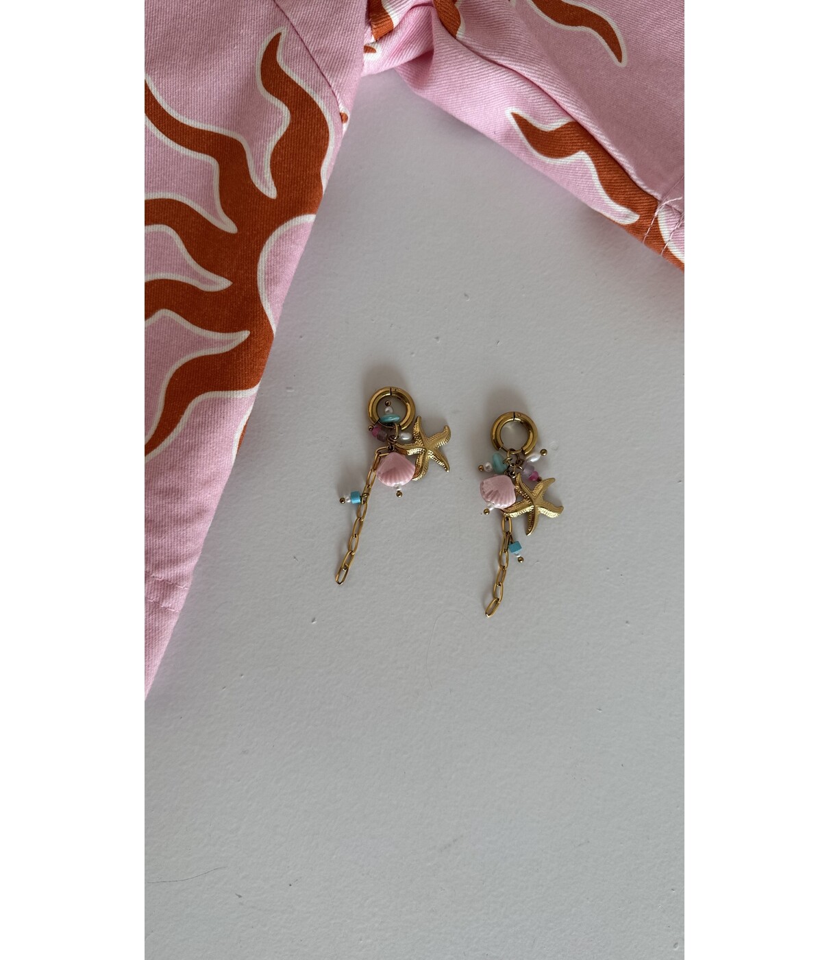 Oorbellen goud/roze/blauw | schelpen