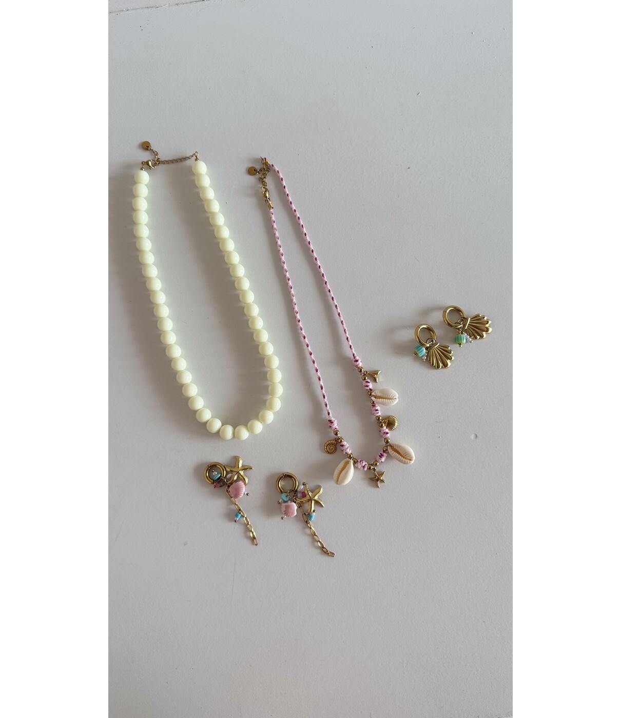 Oorbellen goud/blauw | schelpen