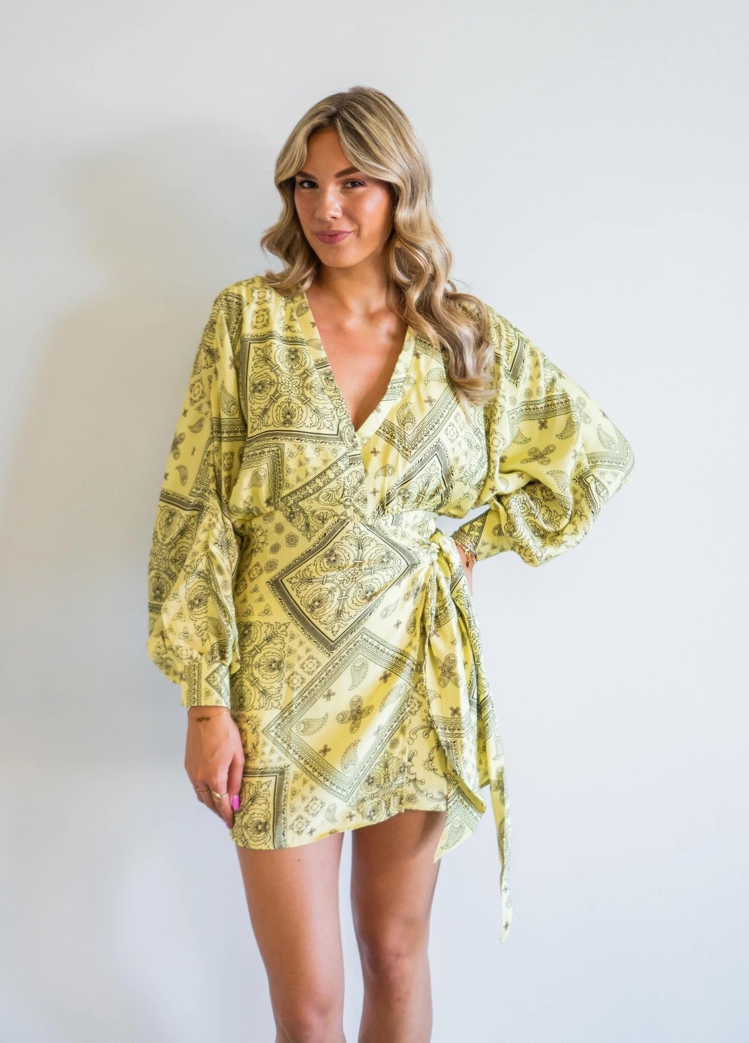 Groene zomerjurk met lange mouwen