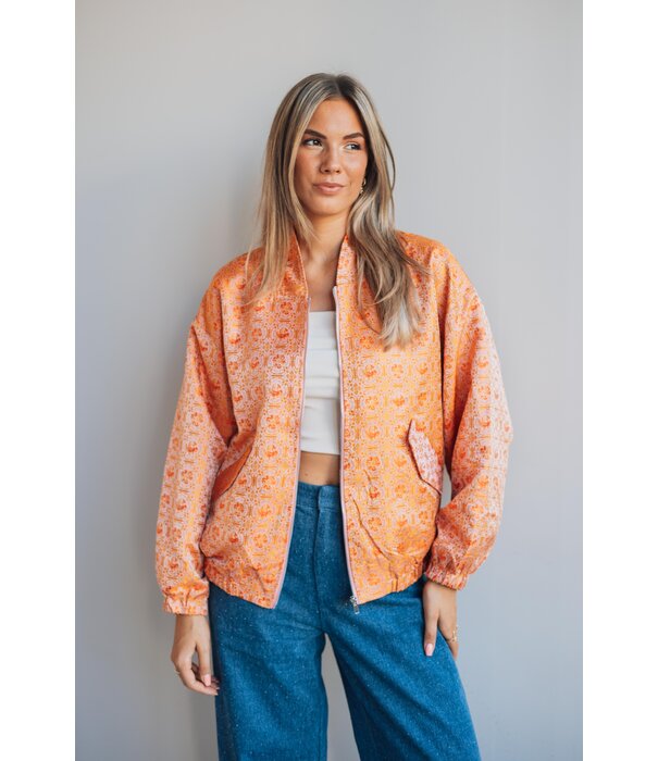 Studio Amaya Studio Amaya Alice bomber | multi print