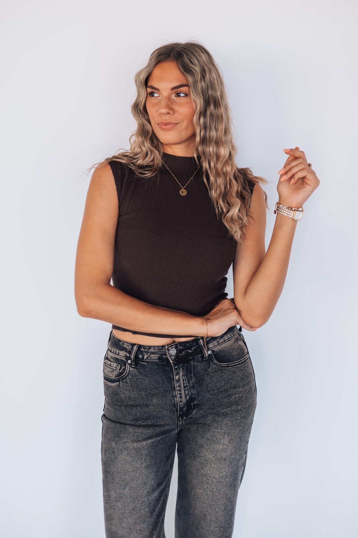 Capsule top zwart
