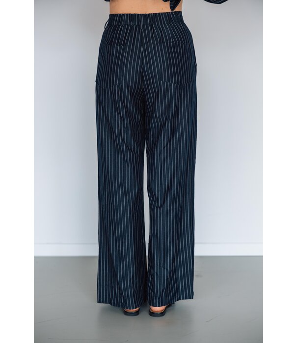 La Rebelle Pantalon gestreept blauw | Yfke