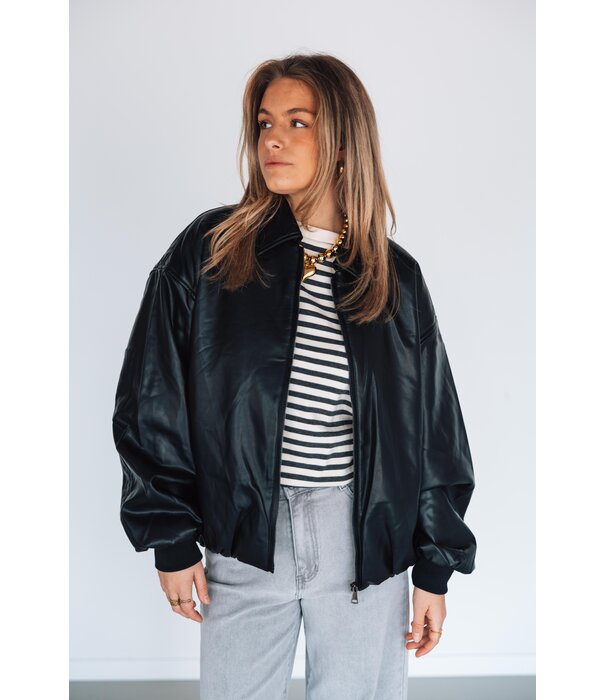 La Rebelle Jasje bomber PU leer zwart | Jule