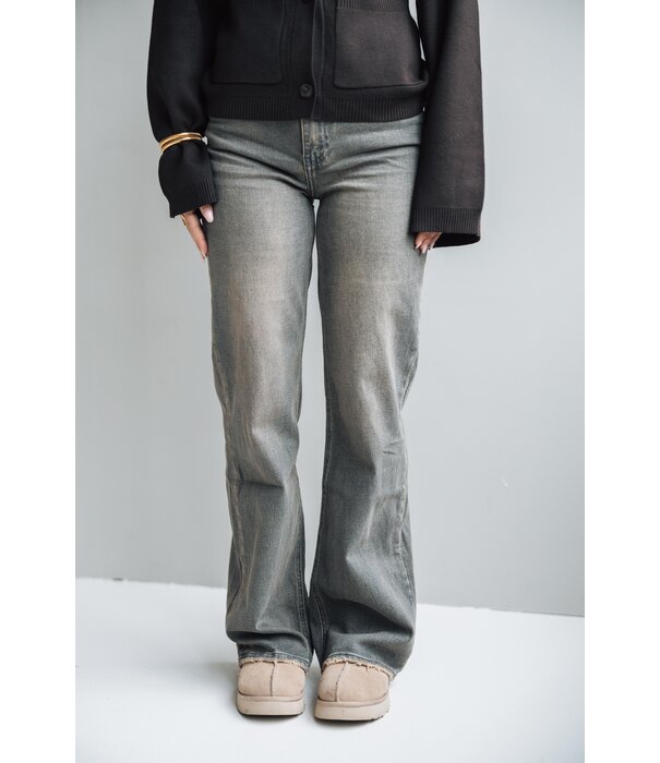 La Rebelle Jeans straight leg dirty wash | Lore
