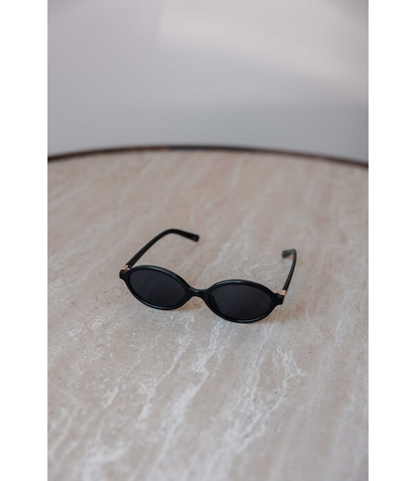 La Rebelle Zonnebril zwart | Lucia