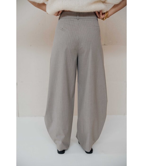 La Rebelle Pantalon balloon beige | Nina