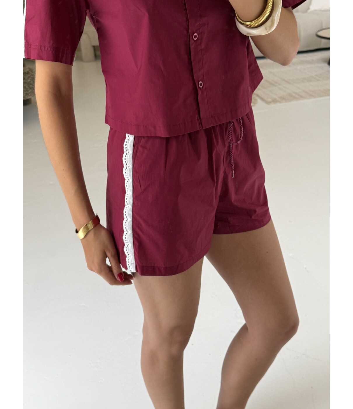 Colourful Rebel Colourful Rebel Jess ruffle short | deep burgundy