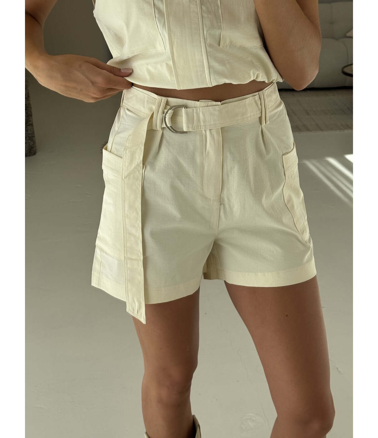 Short off white | Liora