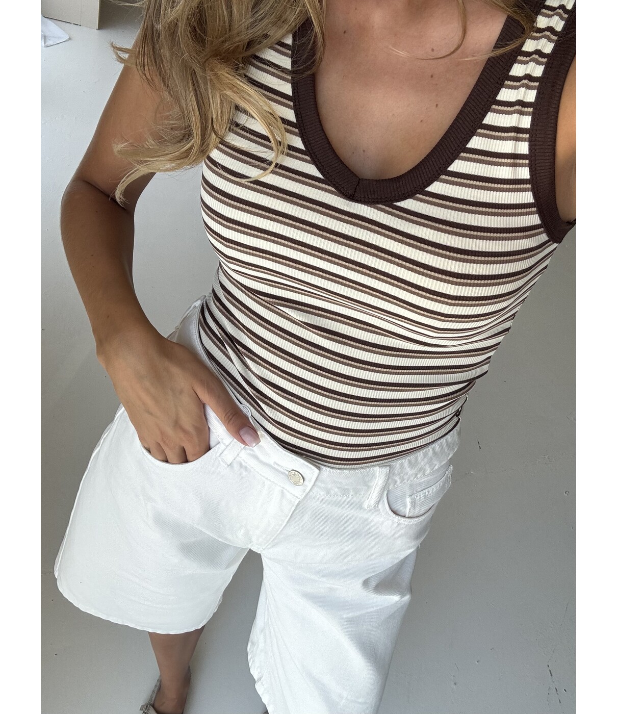 Tanktop gestreept beige | Lian