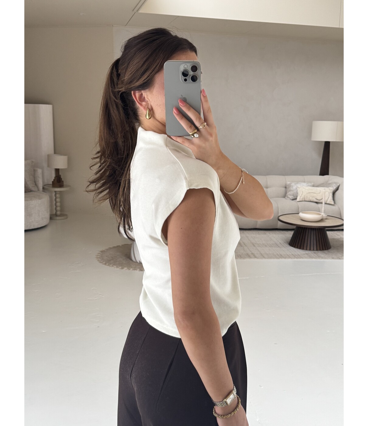 Top wit | Laura