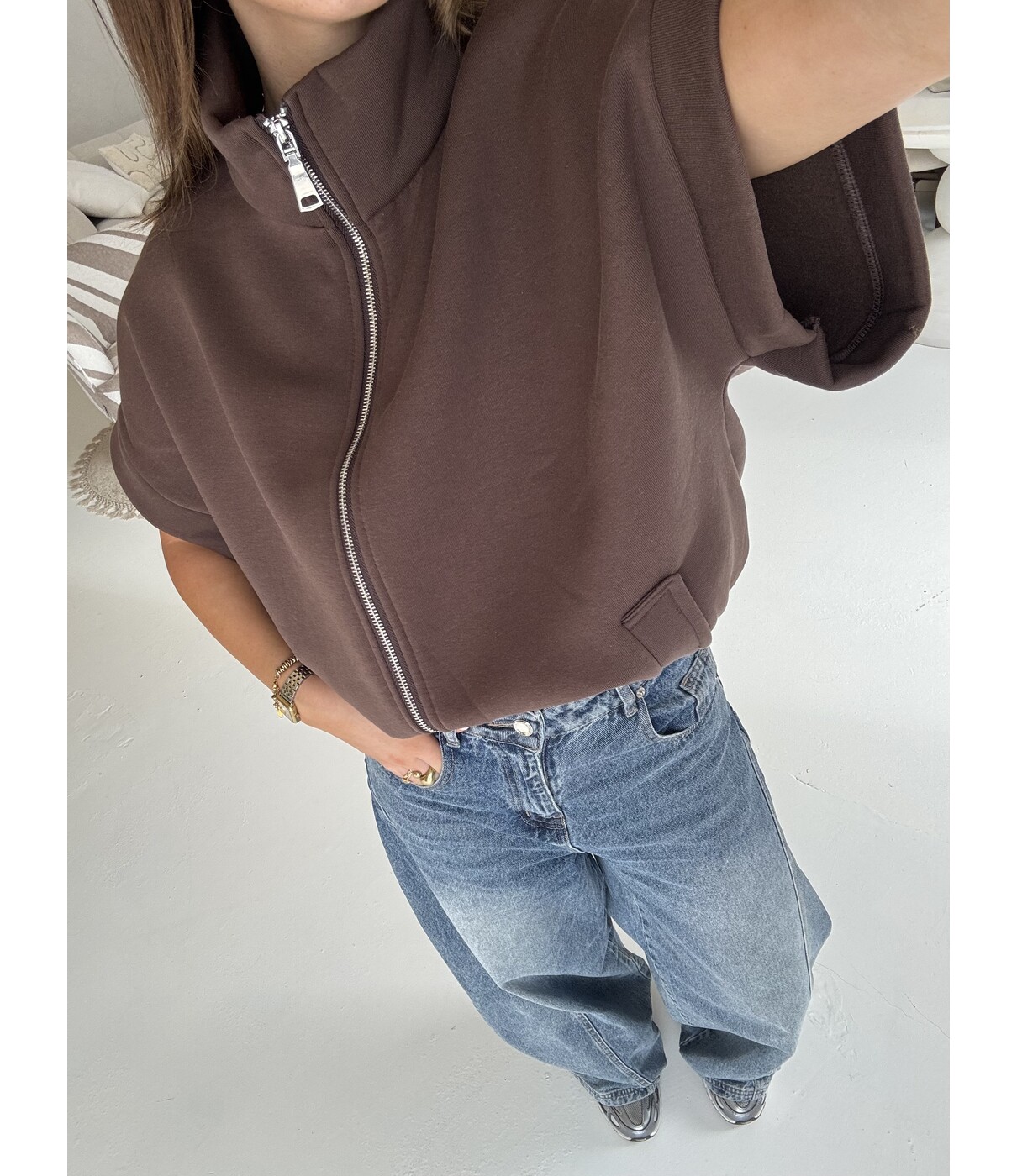 Zip top bruin | Daphne