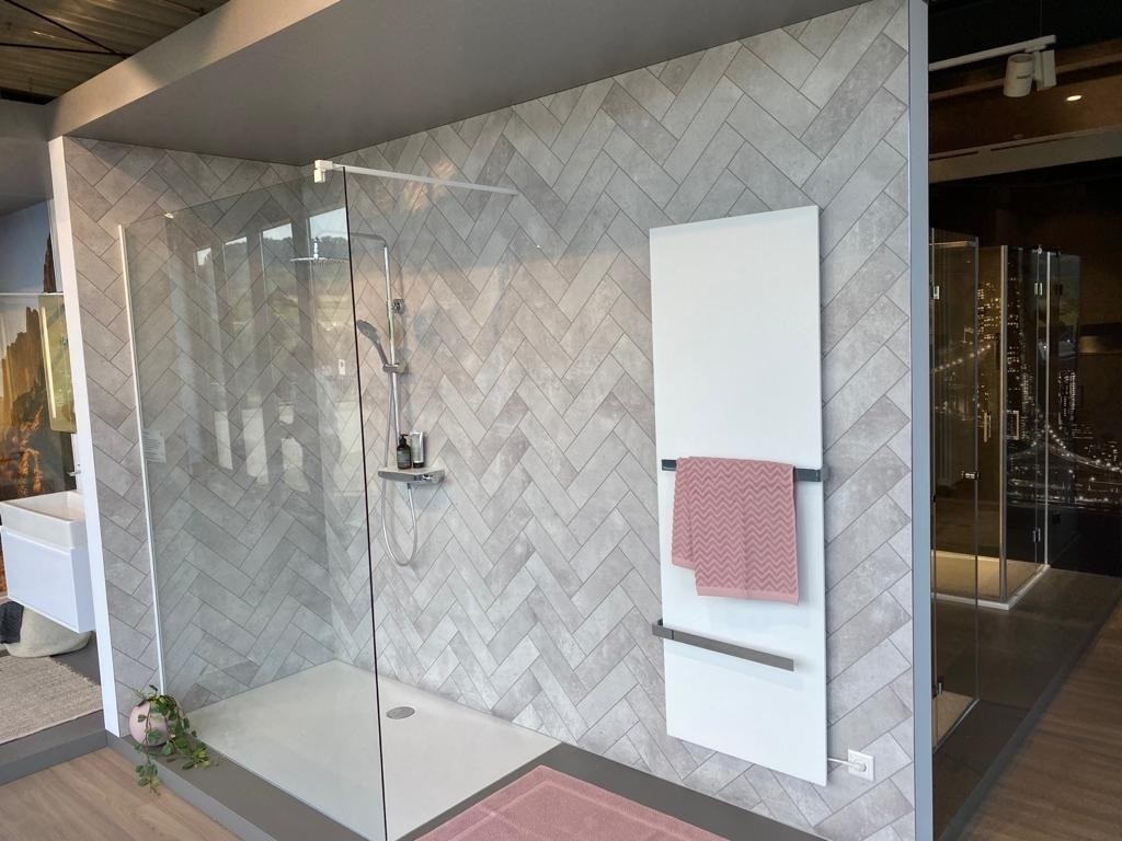 versneller marmeren dek Ook wij kunnen de U aangeschaften douche scherm door ons laten plaatsen -  Frans Wehrmeijer
