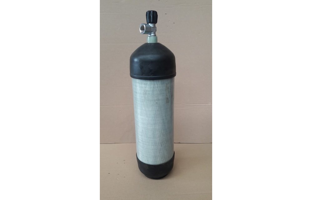 Schietsportfles 9 liter 300 bar carbon met kraan zonder manometer