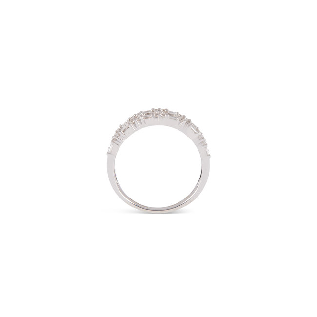 Witgouden Ring met Natuurlijke Diamanten en Baguette Details