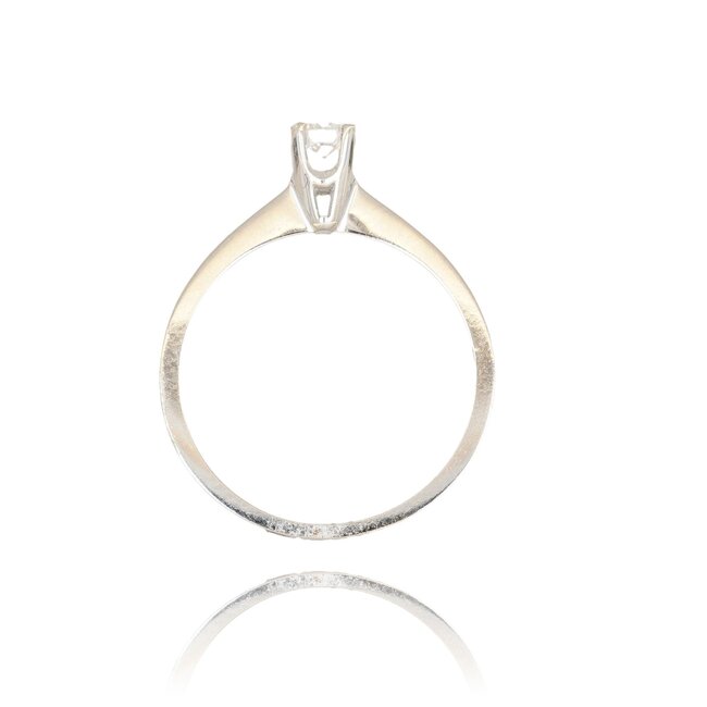 Luxe witgouden ring met 0.20 ct EF/SI diamant en moderne zetting