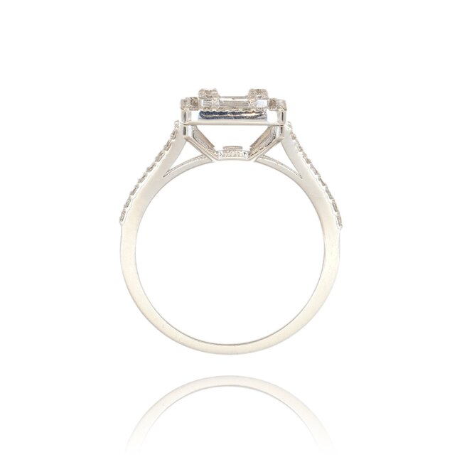 Exclusieve witgouden ring met baguette en briljant geslepen diamanten