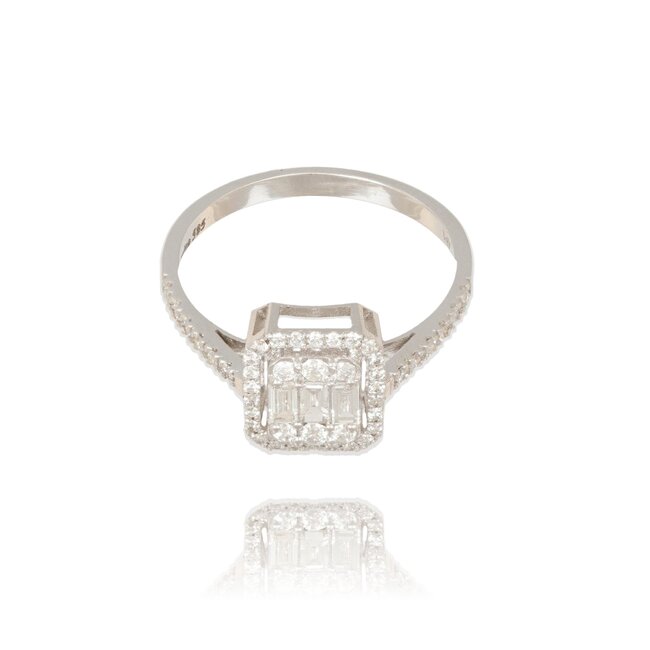 Exclusieve witgouden ring met baguette en briljant geslepen diamanten