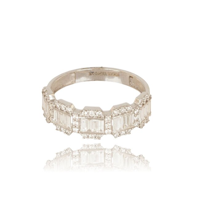 Witgouden ring, 0,64 ct baguette diamanten