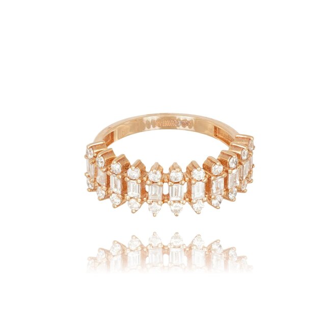 Luxe roségouden ring met 0.93 ct baguette en briljant diamanten