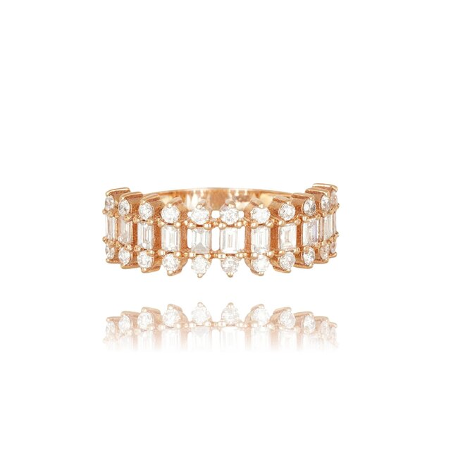 Luxe roségouden ring met 0.93 ct baguette en briljant diamanten