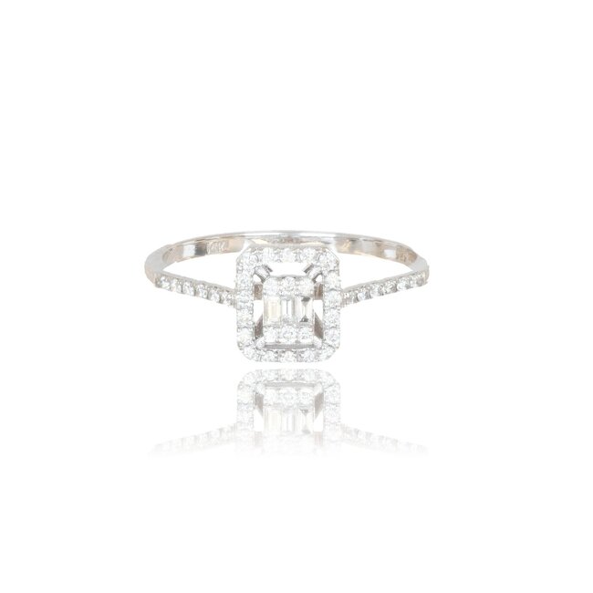 Luxe witgouden ring met 0.28 ct baguette en briljant diamanten