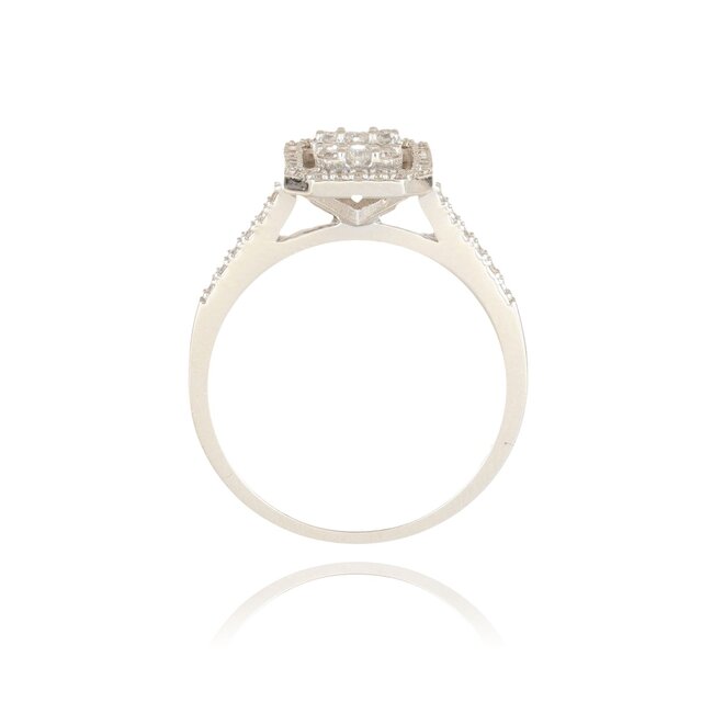 Elegante witgouden ring met 0.43 ct baguette en briljant diamanten