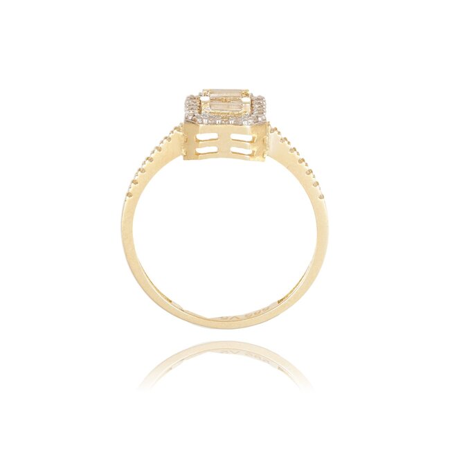 Gouden ring met rechthoekige halo en baguettes