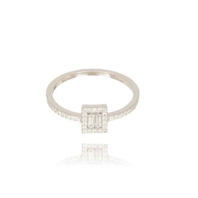 Elegante witgouden ring met baguette en briljant diamanten van 0.19ct