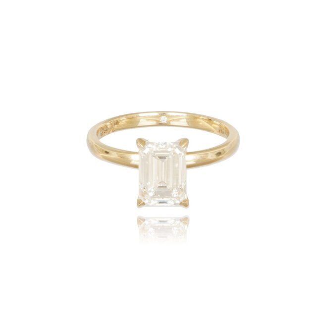 Exclusieve gouden ring met emerald geslepen diamant van 2.01ct