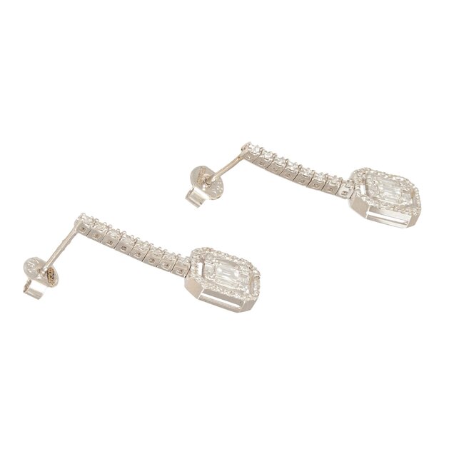 Exclusieve witgouden oorbellen met baguette en pavé diamanten