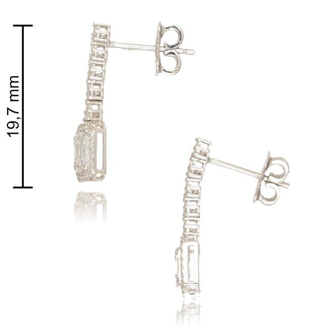 Witgouden oorhangers met baguette diamanten